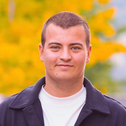 Primo piano studente laureato