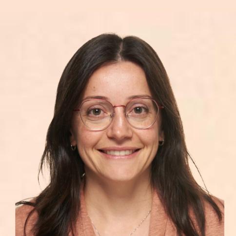 Primo piano studentessa laureata