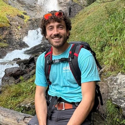 Primo piano studente laureato